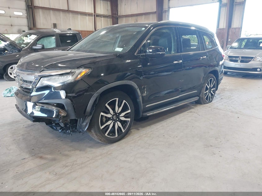 2019 HONDA PILOT auction photo 2