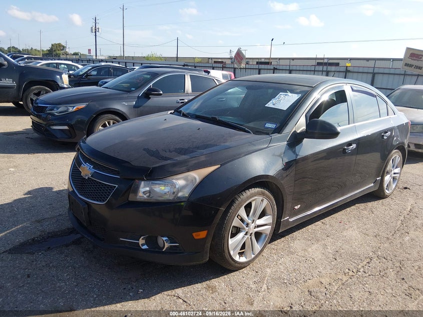 2013 CHEVROLET CRUZE auction photo 2
