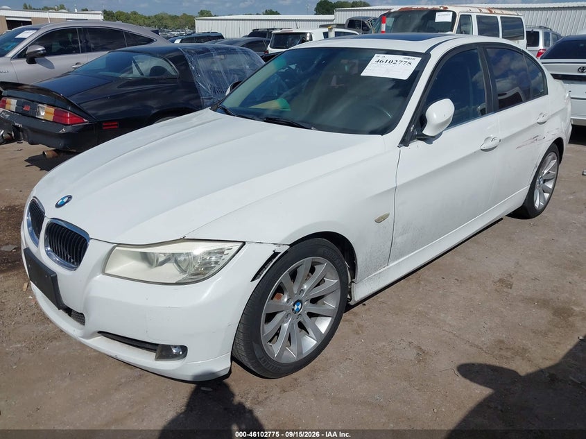 2011 BMW 3er, Front End, IAAI, VIN WBAPH5G59BNM78782 — photo 2