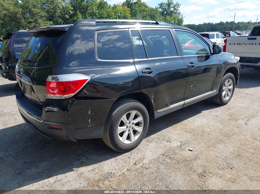Vin: 5tdbk3eh3ds261354, lot: 46602481, toyota highlander base plus v6 20134