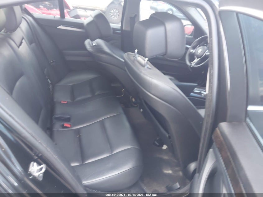 2011 BMW 535I XDRIVE · Photo 8