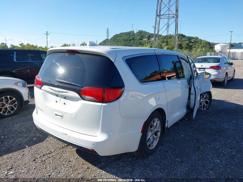 Vin: 2c4rc1fg4lr106292, lot: 46602642, chrysler pacifica touring 20204