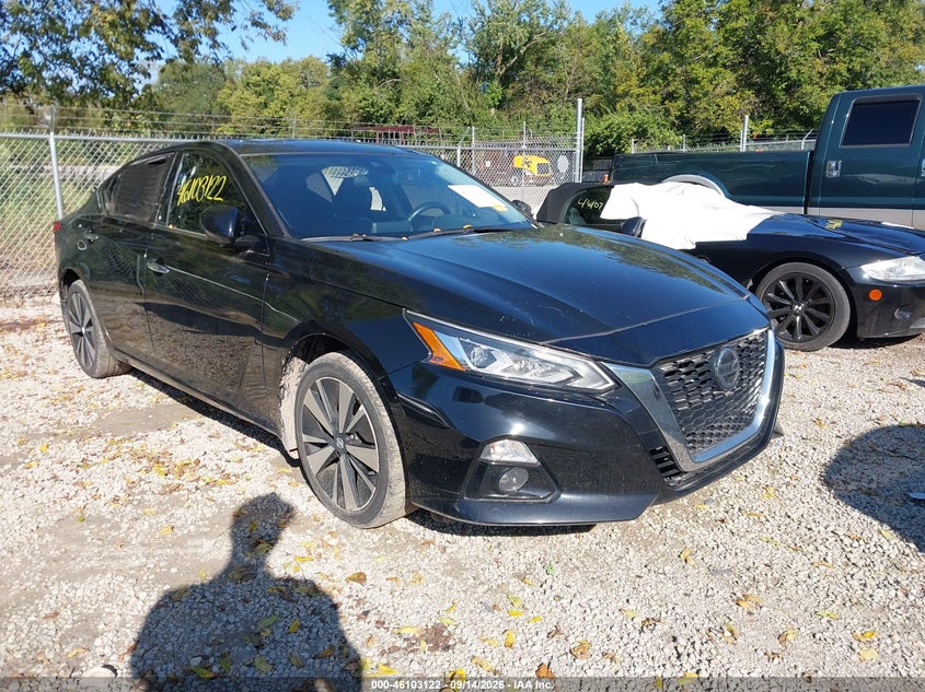 Vin: 1n4bl4ev4nn410070, lot: 46602780, nissan altima sl fwd 2022 img_1