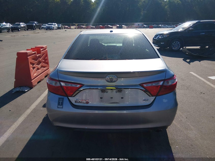 TOYOTA CAMRY - zdjęcie 16