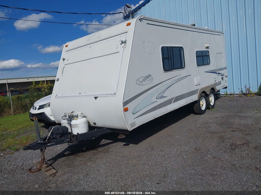 2003 R-VISION TRAIL CRUISER auction photo 4