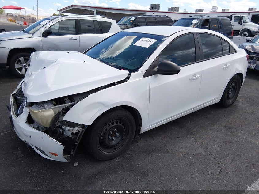 2014 CHEVROLET CRUZE auction photo 2