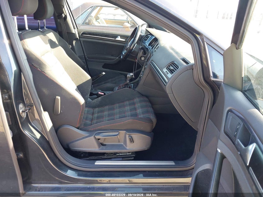 2015 VOLKSWAGEN GOLF GTI auction photo 5