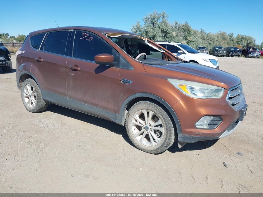 Vin: 1fmcu9gd6hub08766, lot: 46603113, ford escape se 2017 img_1