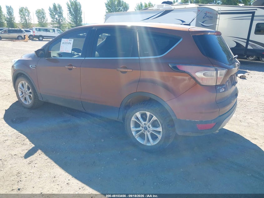 Vin: 1fmcu9gd6hub08766, lot: 46603113, ford escape se 20173