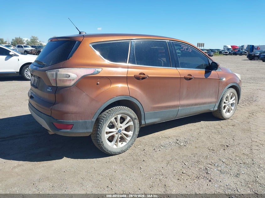 Vin: 1fmcu9gd6hub08766, lot: 46603113, ford escape se 20174