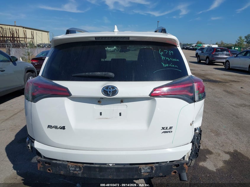 TOYOTA RAV4 - zdjęcie 17