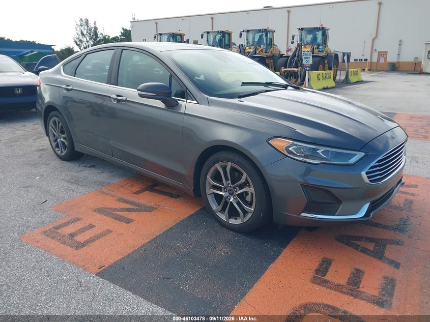 2020 FORD FUSION auction photo 1