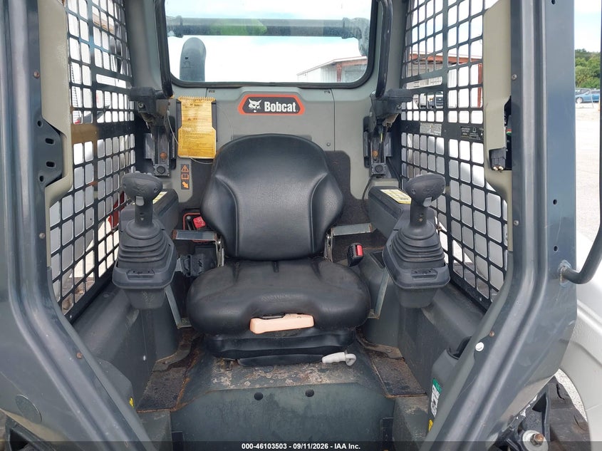 2022 BOBCAT T66 COMPACT TRACK LOADER auction photo 5