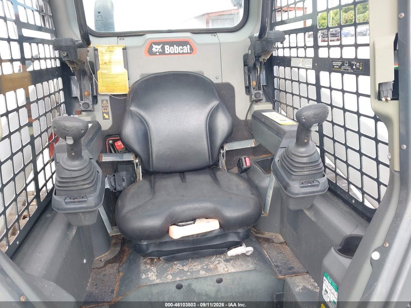 2022 BOBCAT T66 COMPACT TRACK LOADER auction photo 8