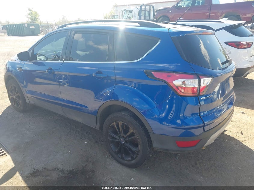 Vin: 1fmcu0gd6hud52333, lot: 46603191, ford escape se 20173