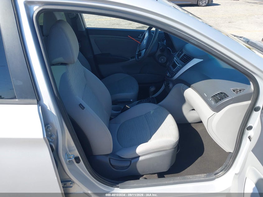 2015 HYUNDAI ACCENT auction photo 5