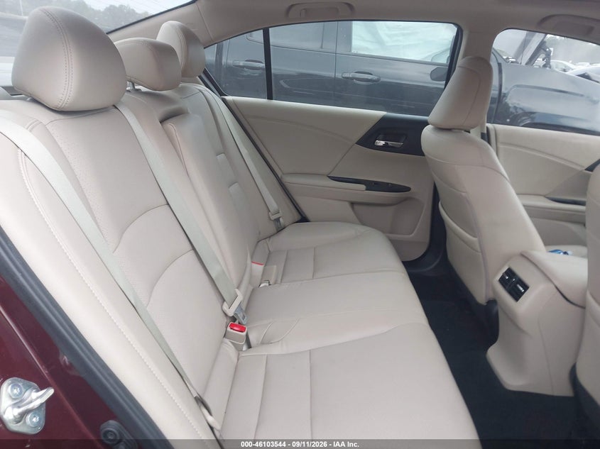 2017 HONDA ACCORD auction photo 8