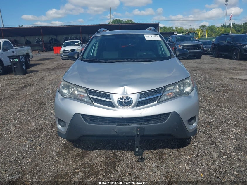 TOYOTA RAV4 - zdjęcie 12