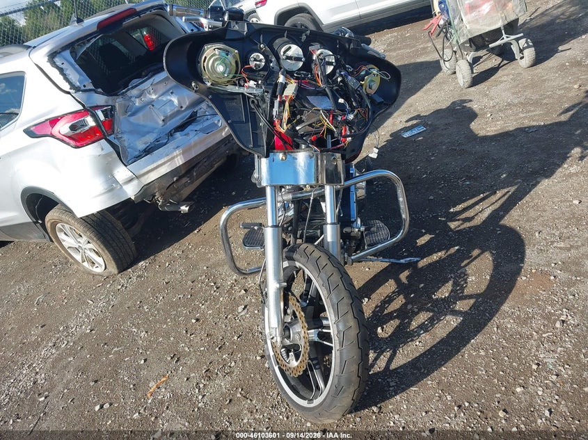 HARLEY-DAVIDSON FLHTCI 2000
