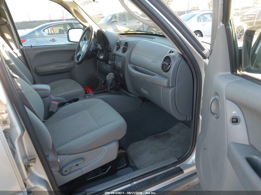 2007 JEEP LIBERTY auction photo 5