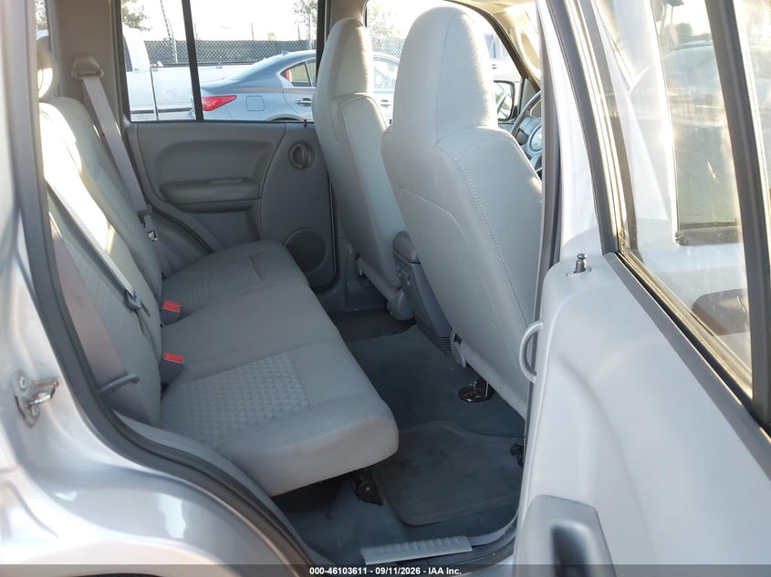 2007 JEEP LIBERTY auction photo 8