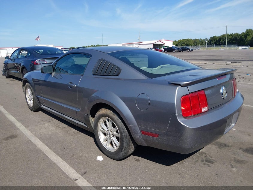 2007 FORD MUSTANG auction photo 3