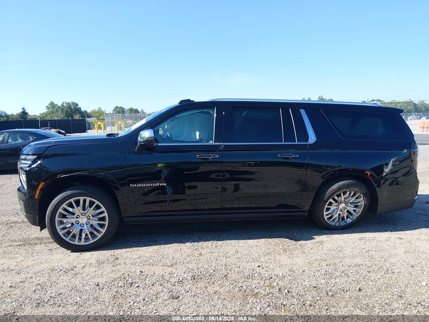 CHEVROLET SUBURBAN - zdjęcie 14
