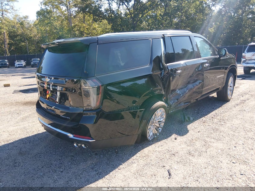 CHEVROLET SUBURBAN - zdjęcie 4