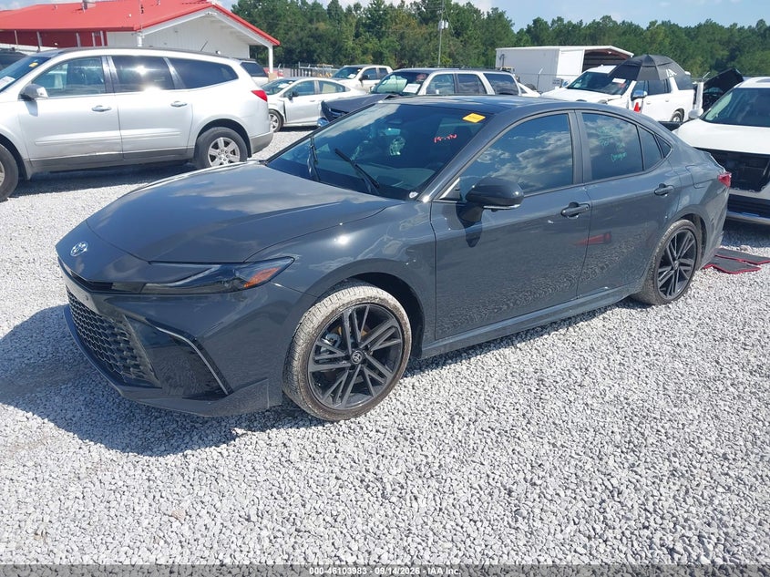 TOYOTA CAMRY - zdjęcie 2