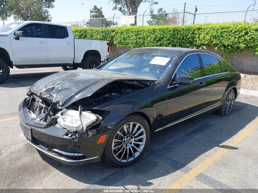 Vin: wddng8gb9aa360814, lot: 46603653, mercedes-benz s 550 4matic 20102