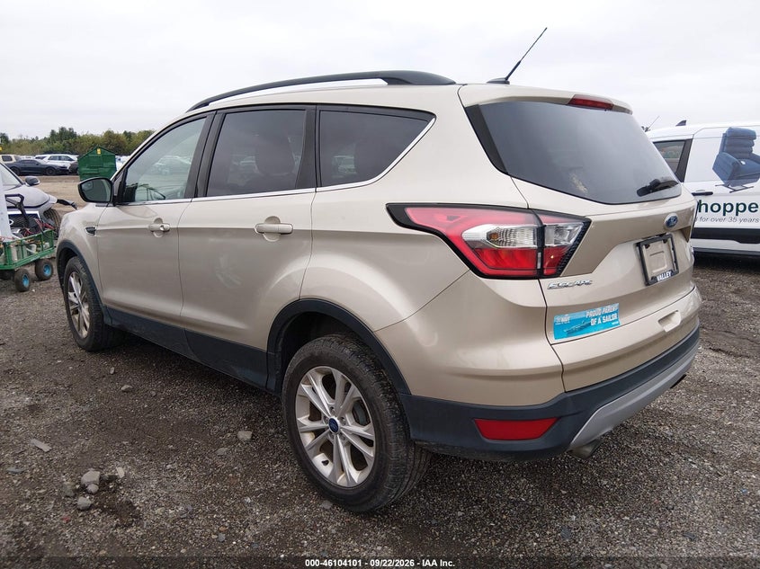 Vin: 1fmcu9gd6jua08320, lot: 46603759, ford escape se 20183