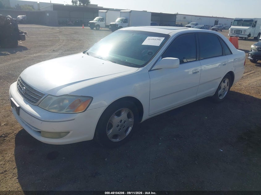 2004 TOYOTA AVALON auction photo 2