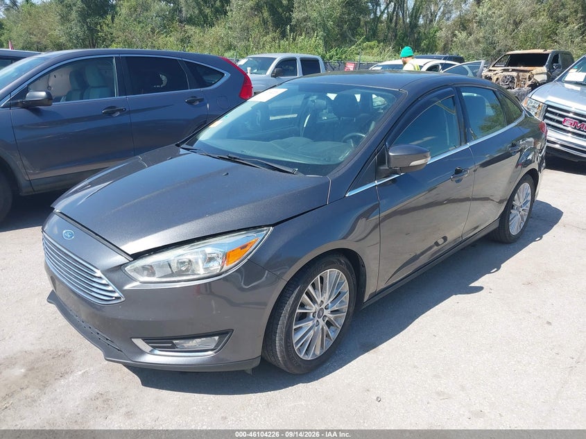Vin: 1fadp3j28fl323935, lot: 46603884, ford focus titanium 20152