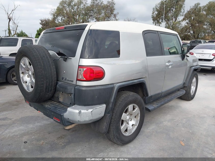 2007 TOYOTA FJ CRUISER auction photo 4