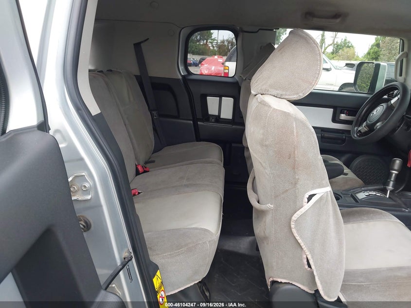2007 TOYOTA FJ CRUISER auction photo 8