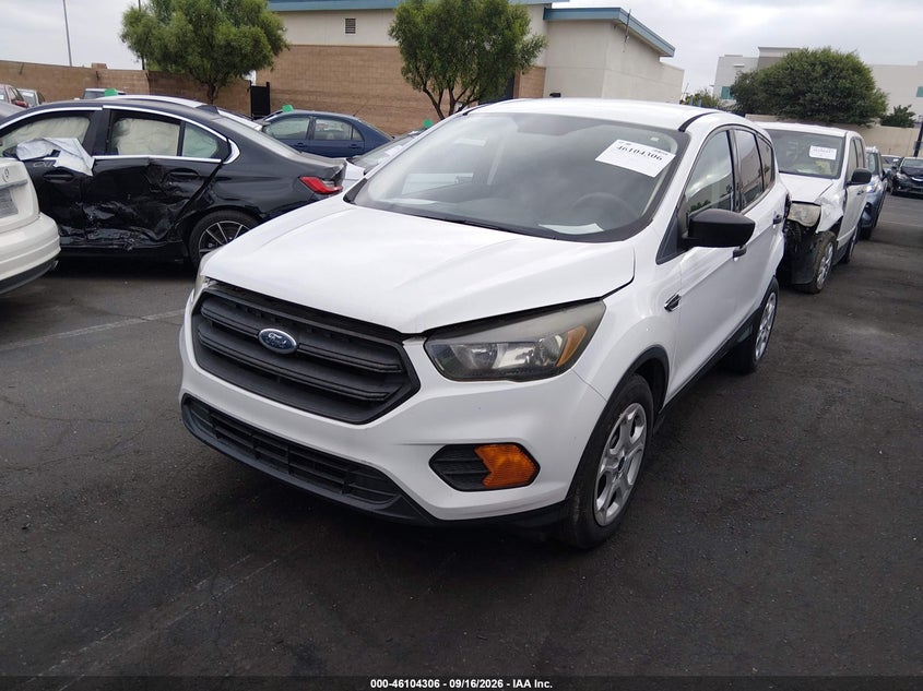 Vin: 1fmcu0f71jud51768, lot: 46603964, ford escape s 20182