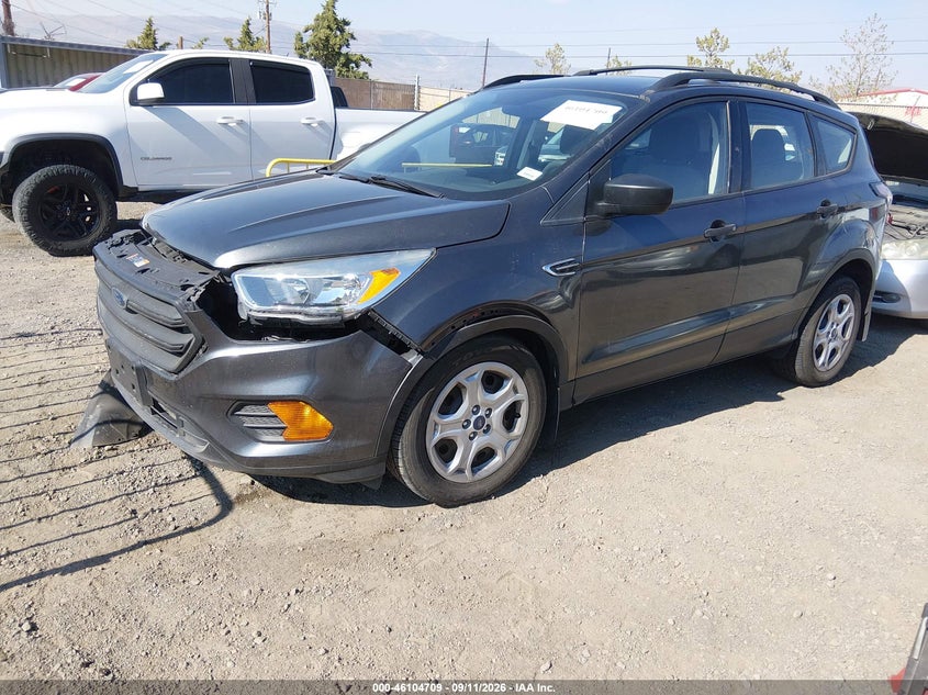 Vin: 1fmcu0f78hud23847, lot: 46604367, ford escape s 20172