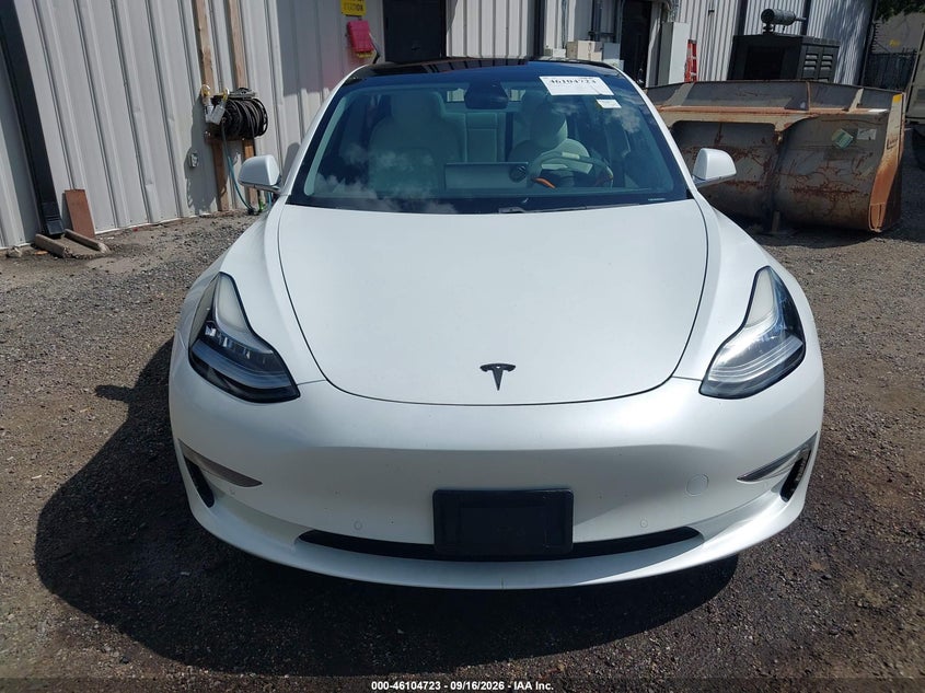 TESLA MODEL 3 - zdjęcie 12