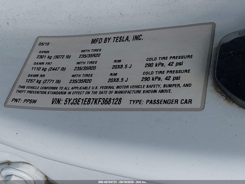 TESLA MODEL 3 - zdjęcie 9