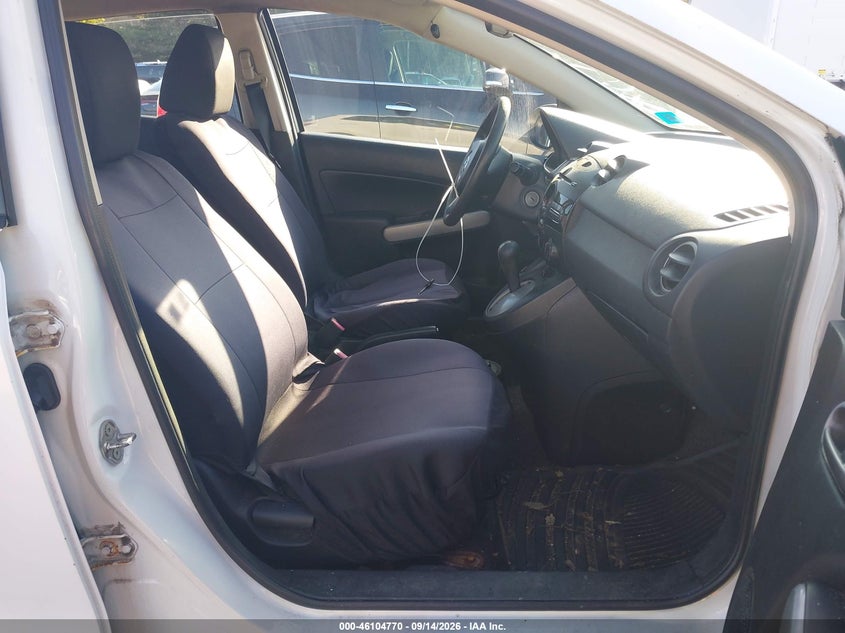 MAZDA MAZDA2 2012 VIN JM1DE1KZ4C0133370