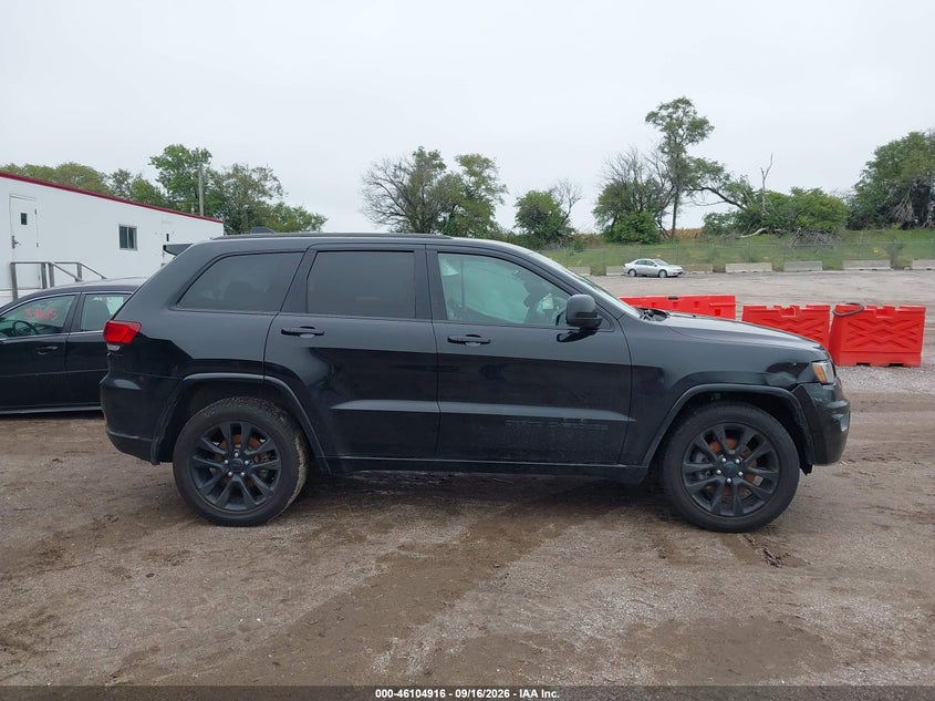 JEEP GRAND CHEROKEE - zdjęcie 14