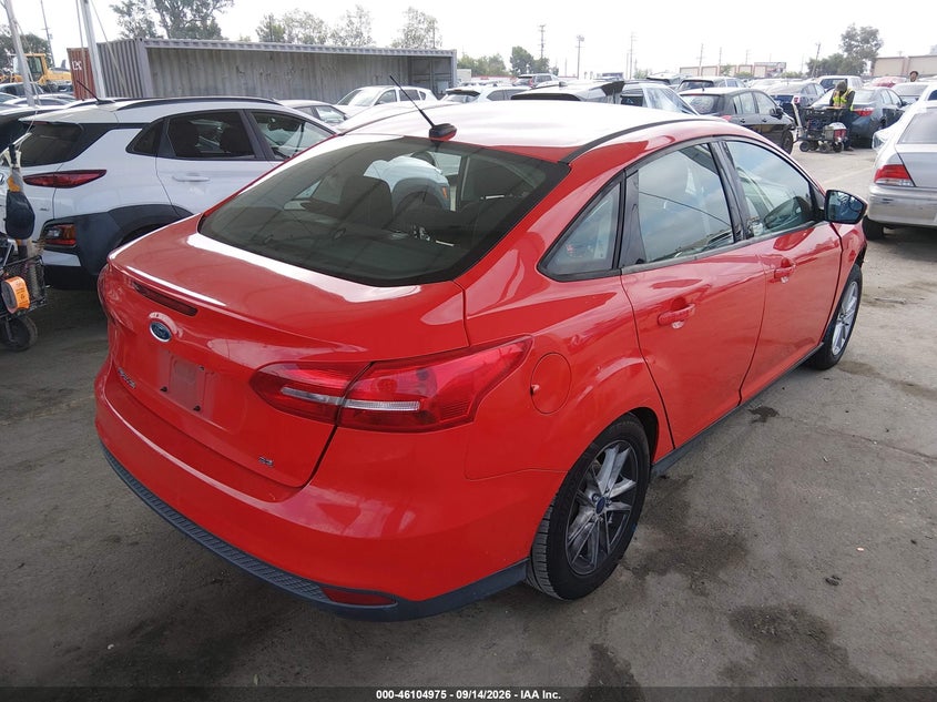 Vin: 1fadp3f23hl304396, lot: 46604633, ford focus se 20174