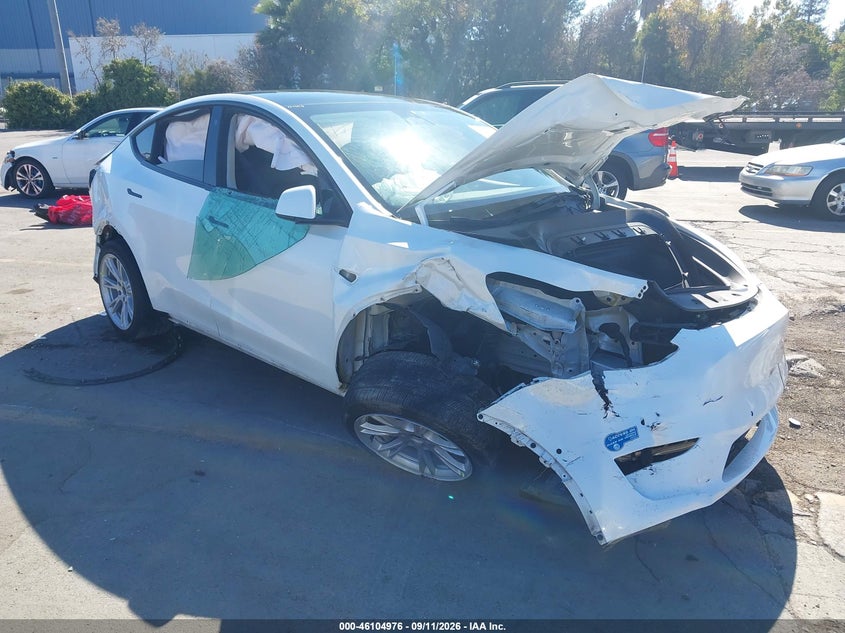 Vin: 5yjygaee4mf145297, lot: 46604634, tesla model y long range dual motor all-wheel drive 2021 img_1