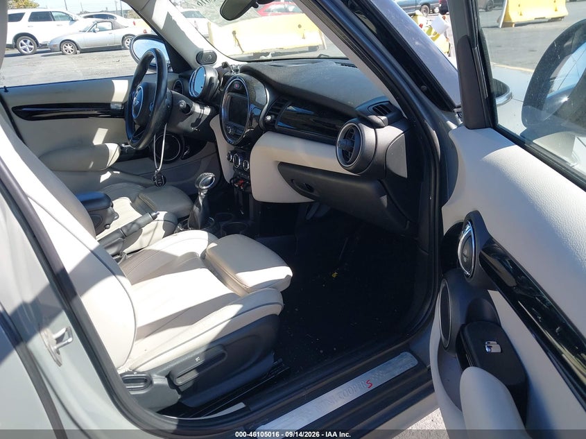 2015 MINI HARDTOP auction photo 5