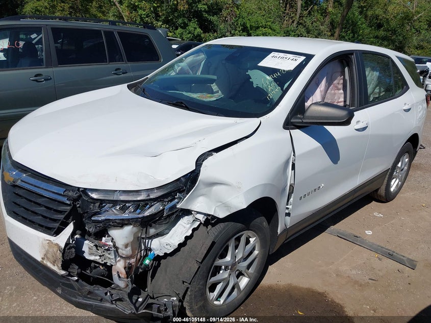 2022 Chevrolet Equinox, Left Front, IAAI, VIN 2GNAXSEV2N6121747 — photo 2
