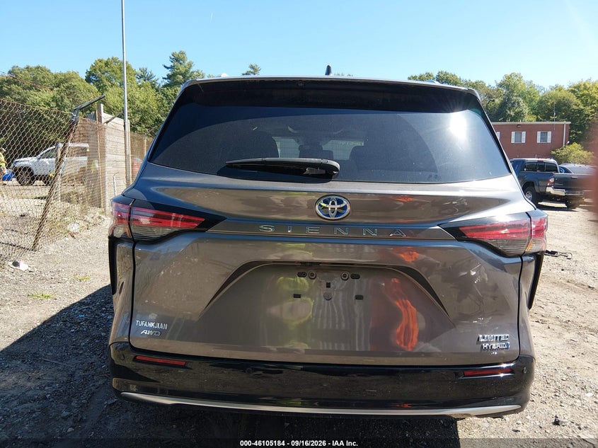 TOYOTA SIENNA - zdjęcie 17