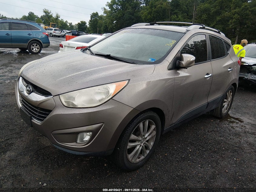 2012 HYUNDAI TUCSON auction photo 2