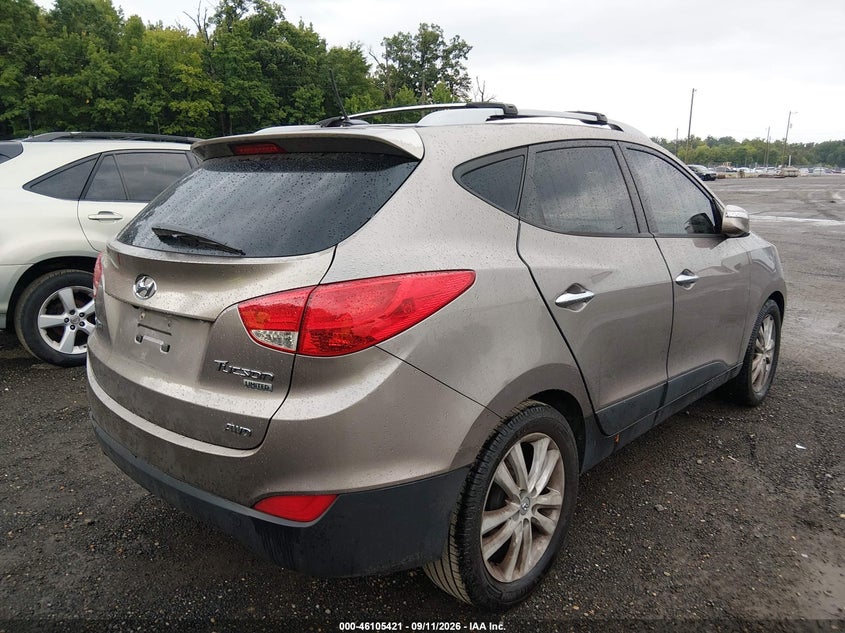 2012 HYUNDAI TUCSON auction photo 4