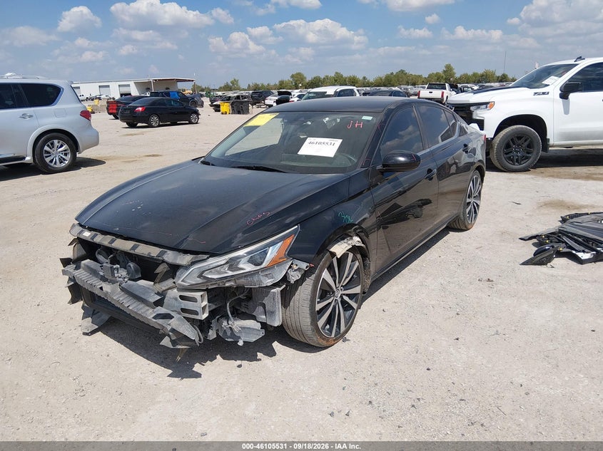 2020 Nissan Altima Sr Fwd, Right Side, IAAI, VIN 1N4BL4CV6LN304459 — photo 2