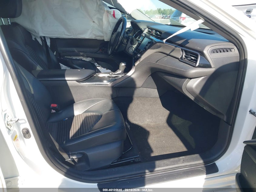 TOYOTA CAMRY - zdjęcie 5